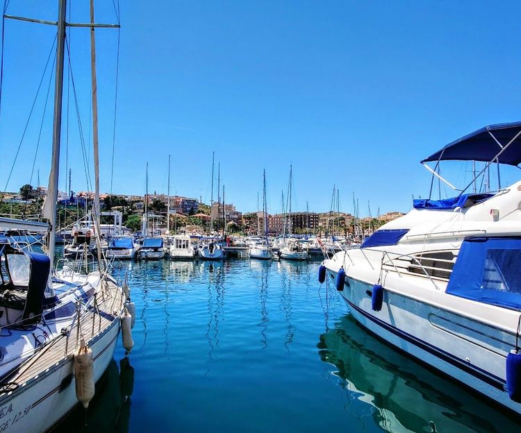Alba-Vela Yacht Charters