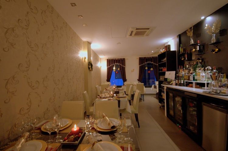 Amigos Restaurant & Roof Terrace