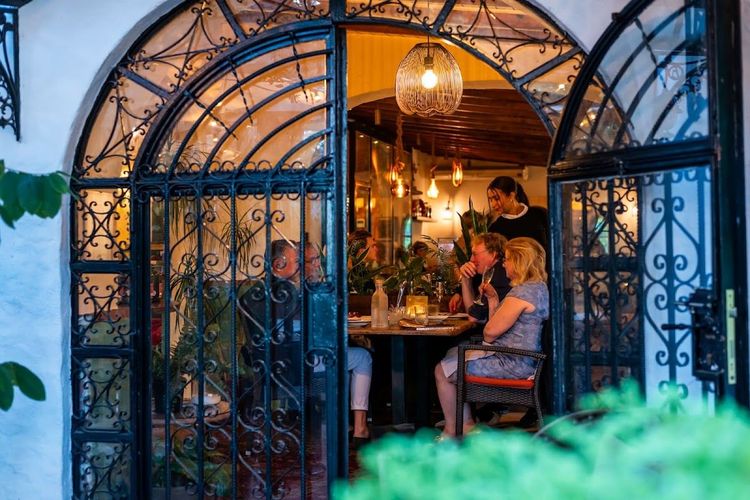 Cascada Cocina & Bar