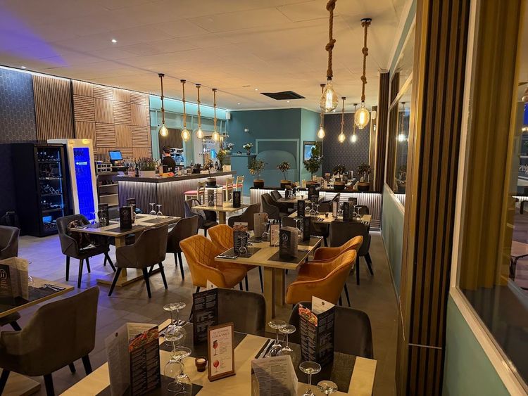 No 17 Italian Fusion Restaurant & Bar