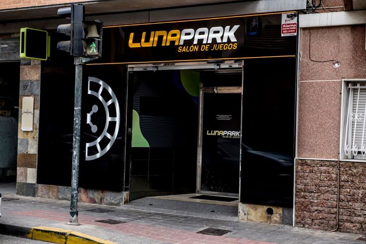 Salón De Juego Luna Park Catral